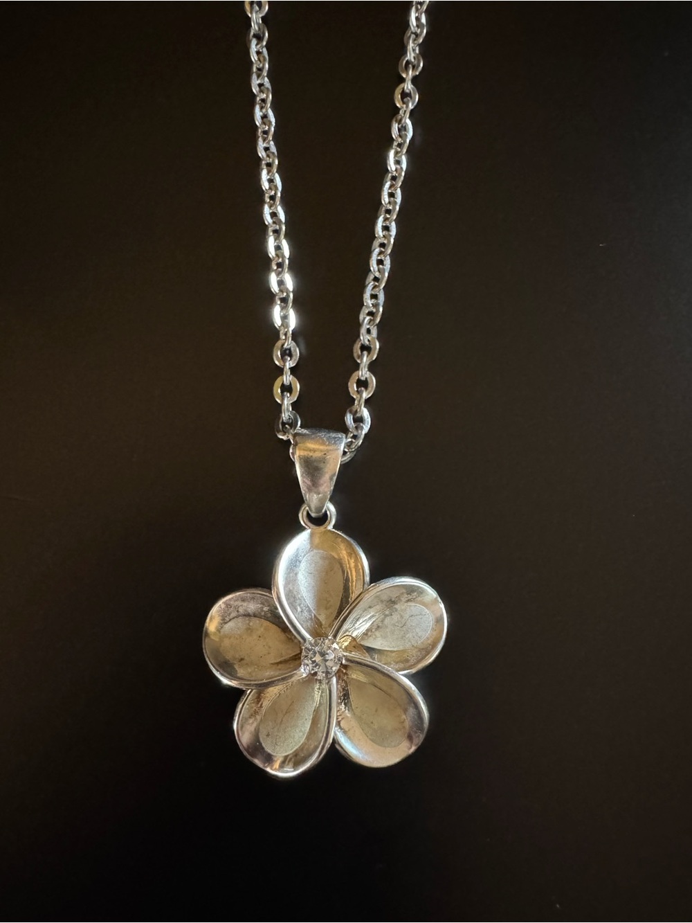 Silver Tone Plumeria Flower Crystal Pendant Necklace 18”